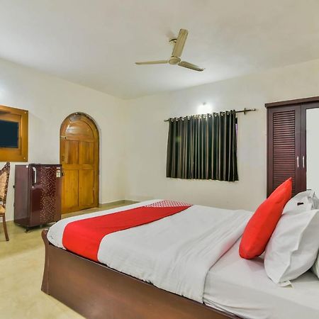 Collection O 15487 Ashoka King Hotel Mandrem Ngoại thất bức ảnh