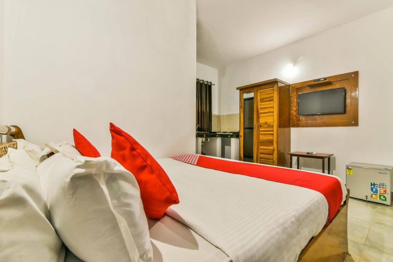 Collection O 15487 Ashoka King Hotel Mandrem Ngoại thất bức ảnh