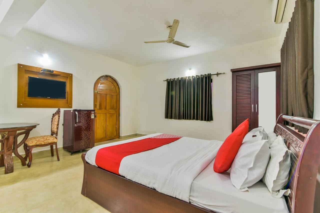 Collection O 15487 Ashoka King Hotel Mandrem Ngoại thất bức ảnh