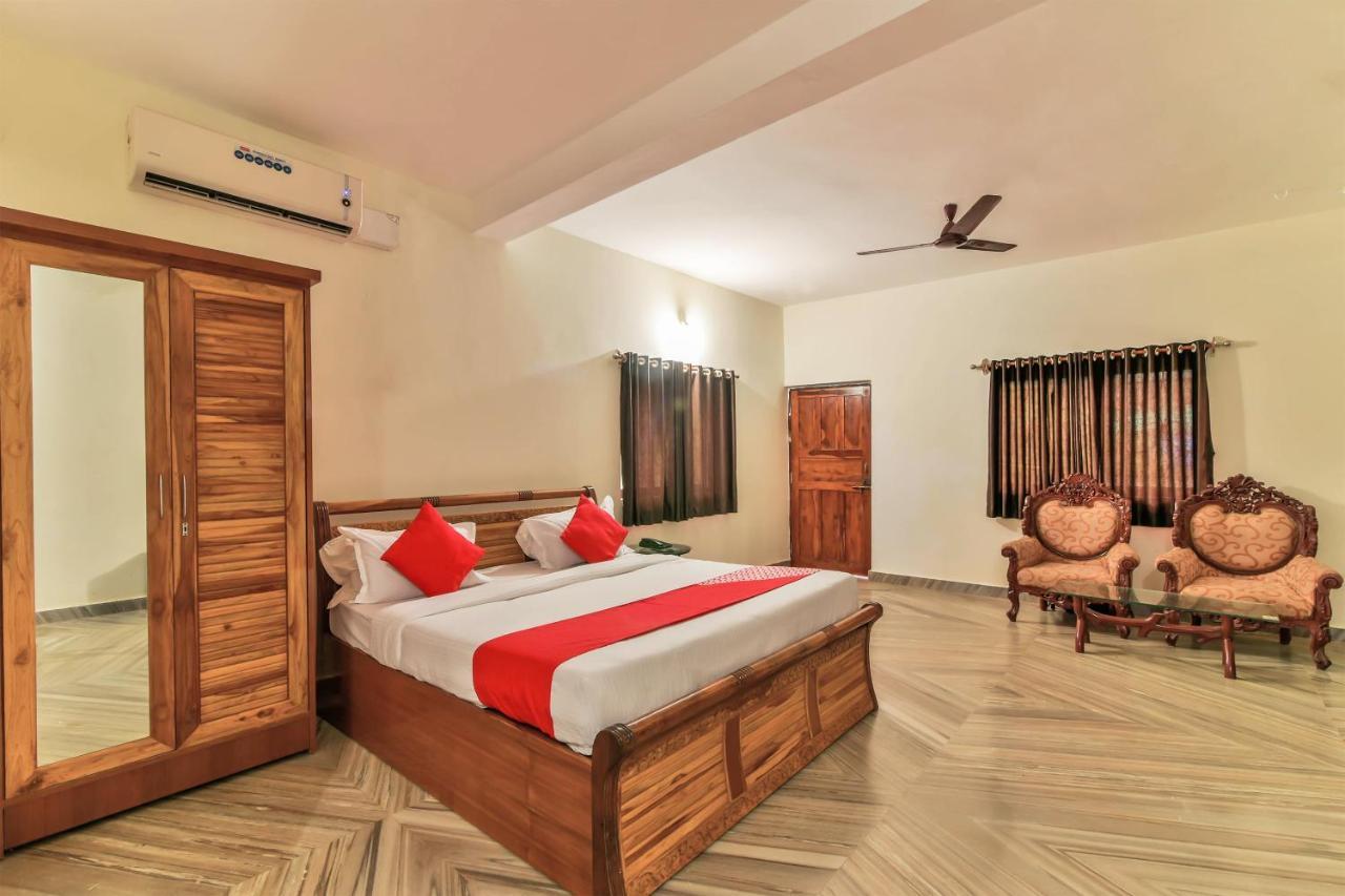 Collection O 15487 Ashoka King Hotel Mandrem Ngoại thất bức ảnh