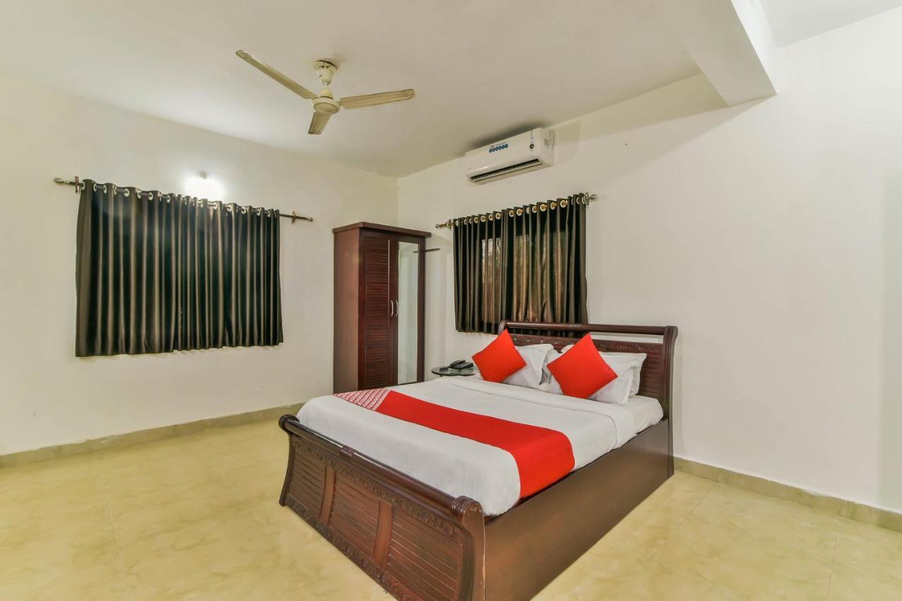 Collection O 15487 Ashoka King Hotel Mandrem Ngoại thất bức ảnh